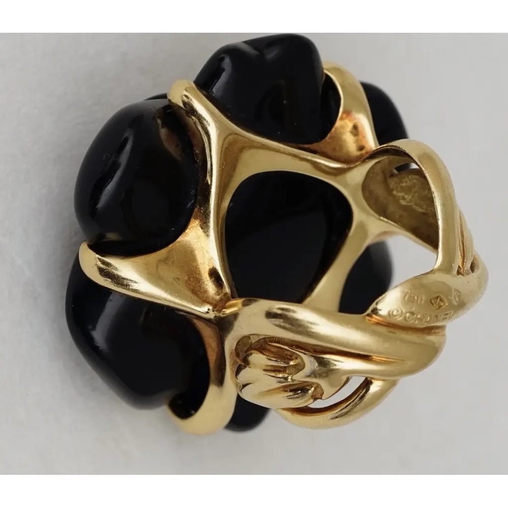 CHANEL Camellia Onyx Ring K18 Yellow Gold Ring Size 4.5 - Picture 7 of 10